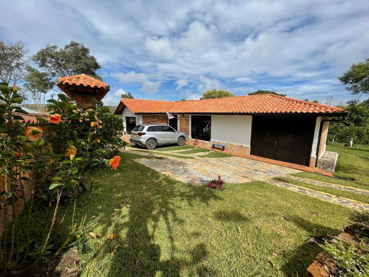 Casa De Campo Villa Tatiana- Mesa De Los Santos Los Santos  Exterior photo